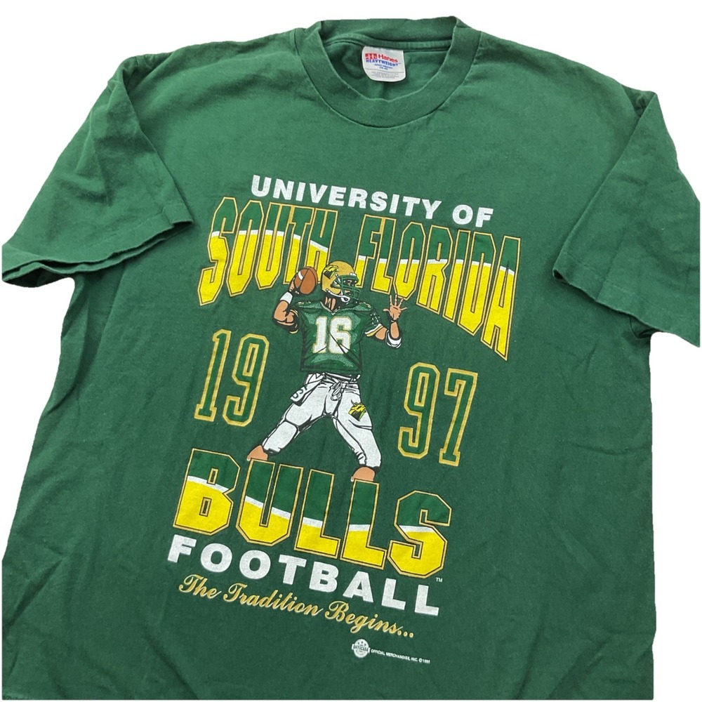 South Florida Bulls T Shirt Mens Medium NCAA USF Graphic Tee 90s 1997 Vintage
